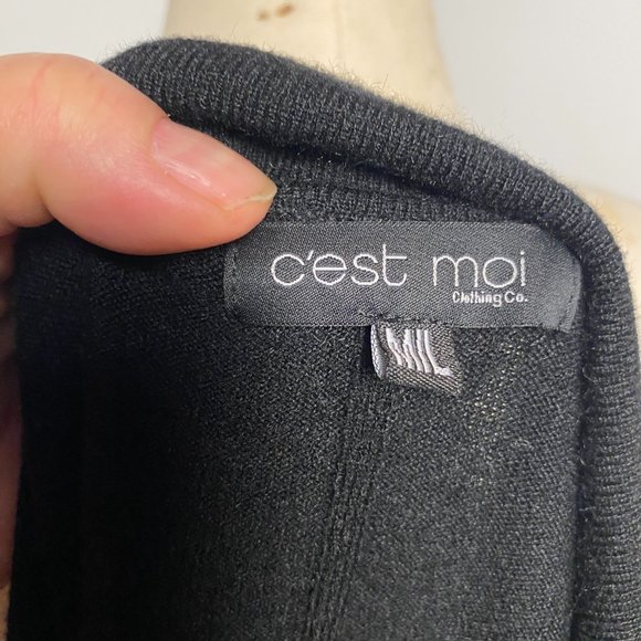 Black V-Neck with Collar Sweater - Size M/L - Picture 4 of 4